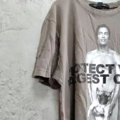 MARC JACOBS　チャリティーヌードTシャツ　グレー　フレンチブルドッグ