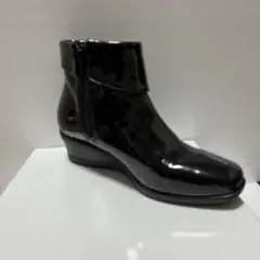 ブラック光沢ショートレインブーツ晴雨兼用