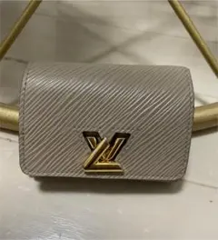 ルイヴィトン ツイストコンパクト