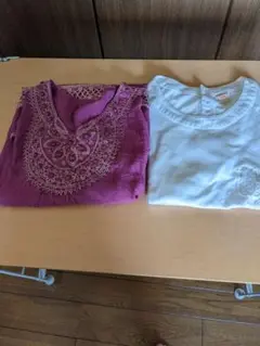 白色Tシャツと赤紫トップスのまとめ売り