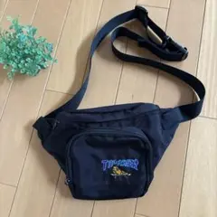 Item thumbnail for item ab6d04a3-ef8e-4d6c-85b3-fd2e5f900d3d