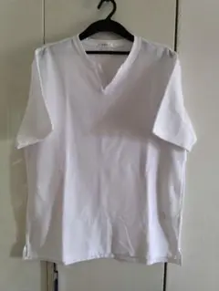 NICOLE ニコル ホワイト Vネック Tシャツ