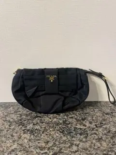 プラダ リボンポーチ
