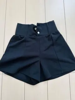 ブラック　ショートパンツ　半ズボン