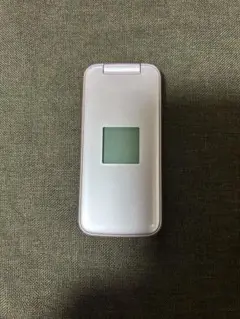 NTTドコモ F01m ピンク