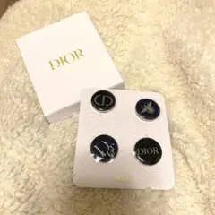 Dior ピンバッジ