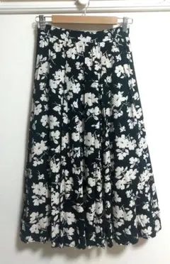美品 hareiro ロングフレアスカート