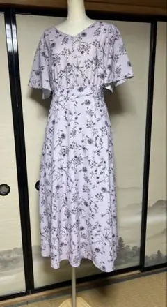 極美品Alotta薄紫 花柄 半袖 ロングワンピースLL
