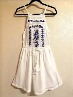 TOPSHOP トップショップ 刺繍ワンピ コットンワンピース 背中開き