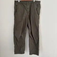 ユニクロ　パラシュートパンツ　カーキ　オリーブ　Lサイズ