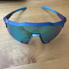 ワンハンドレッドサングラス
