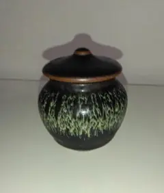 超美品【陶器製 蓋付き　小鉢サイズ　保存容器　】