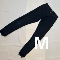 美品｜NIKO AND..｜ブラック｜スキニーデニム｜裾フリンジ加工｜M定番人気