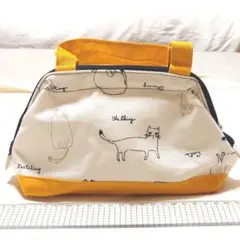 ハンドメイド ネコ柄 がま口ポーチ 手提げつき 白 マスタード