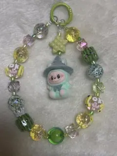 ラブブのキャラクター付き　スイカの王様ストラップキーホルダー