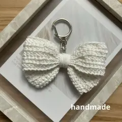 Item thumbnail for item 65863463-55ee-4cff-acd2-597a1b0cb2ee