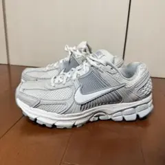 Nike Zoom Vomero 5 ナイキ ボメロ HQ0458-001