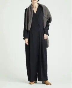 【完売】conte 辺見えみり　オールインワン conte＞辺見えみり Vネック オールインワン ブラック - メルカリ
