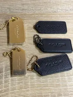 COACH タグ　バッグチャーム　ゴールド