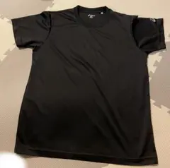 ASICS ブラック Tシャツ
