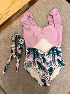 アーバンチェリー　キッズ　フリル付き紫と白の水着セット