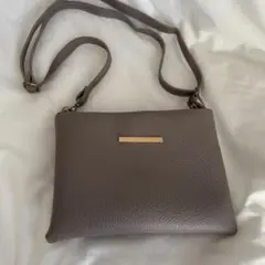 グレージュレザー ショルダーバッグ サコッシュ