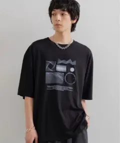 【新品未開封】SINSS ジオメトリックデザインTシャツ ブラック　sサイズ
