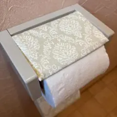 3143【2点100円、3点200円引き】ダマスク柄トイレットペーパーカバー