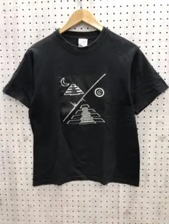 VISION HIGH TECH ピラミッド 太陽 月 ロゴグラフィック シャツ