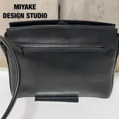 Item thumbnail for item 5510a7d1-d5c2-4dc2-a180-0c3b27645bef