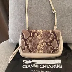 GIANNI CHIARINIジャンニキアリーニ ショルダーバッグ 牛革