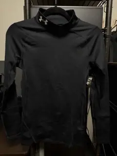 ⭐️未使用 アンダーアーマー 長袖コンプレッションシャツ ブラック メンズ MD