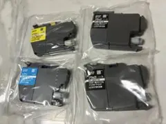 Item thumbnail for item 5cbc6ac8-7cd3-4f39-9578-d2d6810b32c2