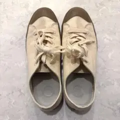 無印ベージュ キャンバススニーカー