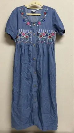 Item thumbnail for item fb6ea012-179f-4284-9b8e-18b4861074f2