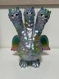 アートジャンキー 三頭獣王キングパカラ　1stカラー Limited】ART JUNKIE × Toy's King 三頭獣王キングパカラ T-BASE