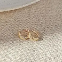 新品 リーフ模様 ゴールドフープピアス