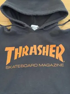 THRASHER フード付きパーカー 黒