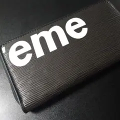ロゴ入り黒長財布