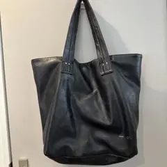 黒 合成皮革 トートバッグ　ポーチ付き