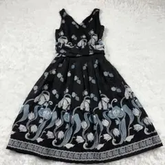SunaUnaスーナウーナ 膝丈ワンピース フレア 刺繍 ノースリーブ 花柄