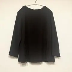 INDIVI黒 フレアスリーブ トップス
