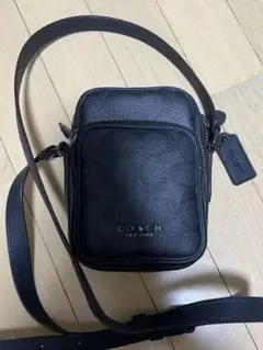 COACH ブラックショルダーバッグ