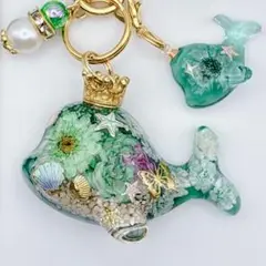 くじらさん✩.*˚アマゾナイト　オルゴナイト　キーホルダー