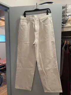 UNIQLO JEANS ホワイト ストレートデニム　32インチ