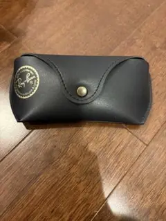 Ray-Ban レザーサングラスケース