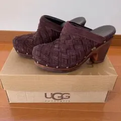 UGG スウェードサンダル
