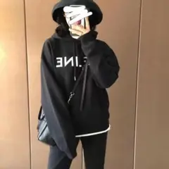 男女共用 セリーヌのロゴフードティー