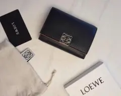 美品 LOEWE 三つ折り財布 ブラック