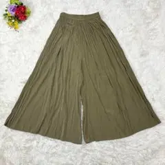 ユニクロ【S】ワイドパンツ プリーツ カーキ リラックス 体型カバー 春夏